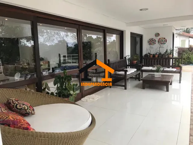 Sobrado com 1000m² 4 quartos e 6 banheiros, à venda, no bairro Jardim do Golf I em Jandira