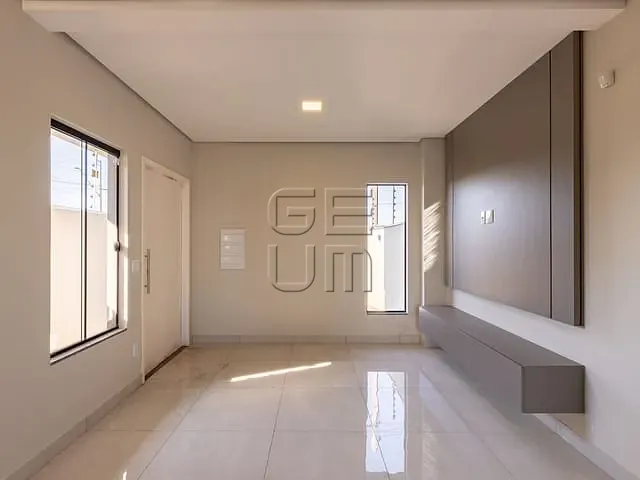 Sobrado com 129m² 3 quartos e 3 banheiros, à venda, no bairro Gleba Simon Frazer em Londrina
