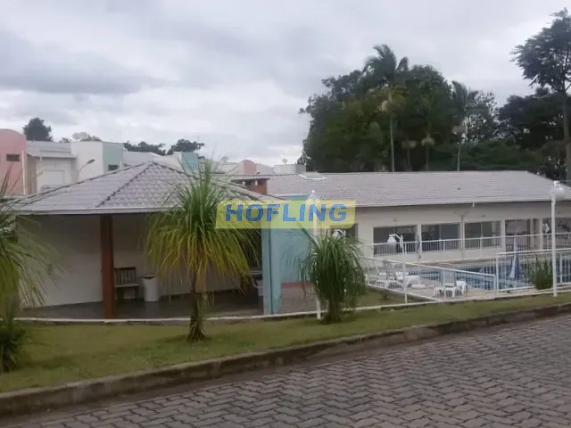 Sobrado com 160m², à venda, no bairro Parque Mãe Preta em Rio Claro