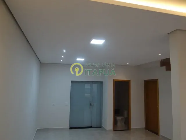 Sobrado com 154m² 3 quartos e 3 banheiros, à venda, no bairro Shangri-lá em Londrina