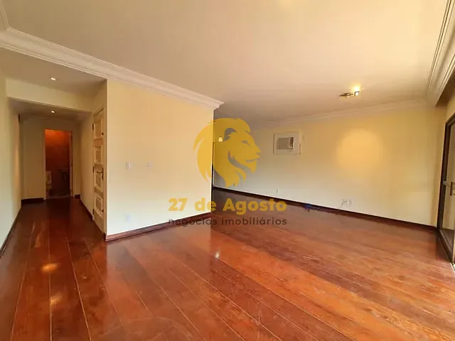 Sobrado com 370m² 4 quartos e 4 banheiros, à venda ou para alugar, no bairro Jardim Madalena em Campinas
