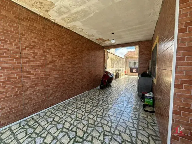 Sobrado 5 quartos e 3 banheiros, à venda, no bairro Corumba em Itanhaém
