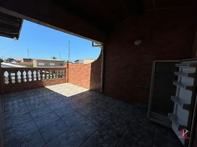 Sobrado 5 quartos e 3 banheiros, à venda, no bairro Corumba em Itanhaém