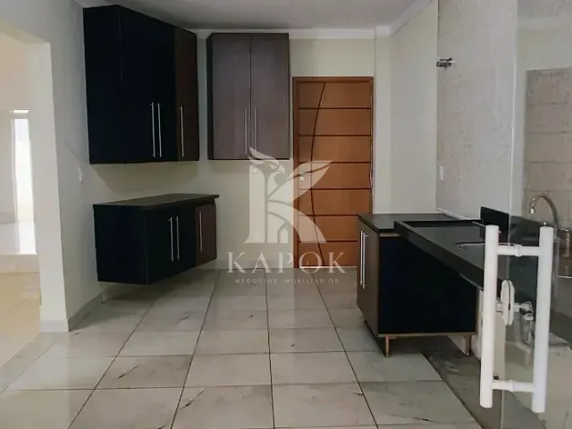 Sobrado com 250m² 3 quartos e 4 banheiros, à venda, no bairro Residencial Real Parque Sumaré em Sumaré