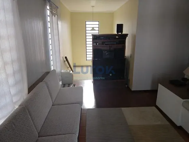 Sobrado com 384m² 4 quartos e 4 banheiros, à venda, no bairro Jardim Chapadão em Campinas