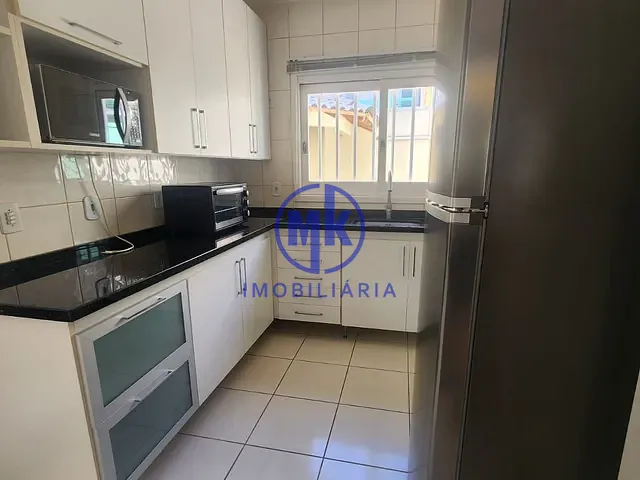 Sobrado 3 quartos e 2 banheiros, para alugar, no bairro Loteamento Jardim Timbaúva em Gravataí
