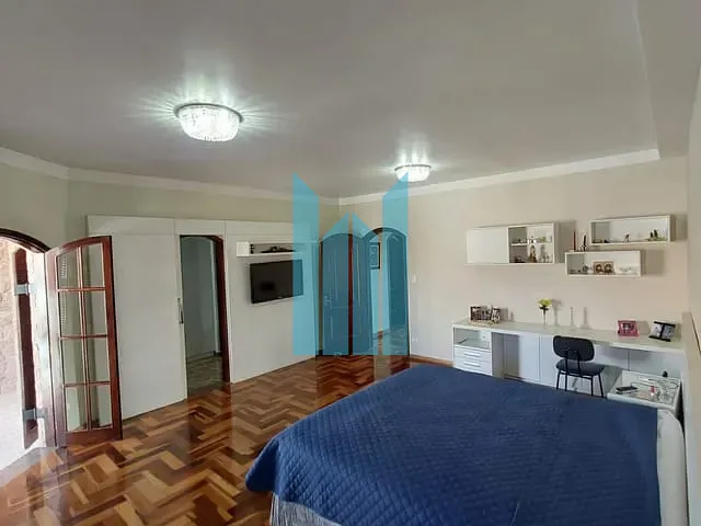 Sobrado com 500m² 3 quartos e 2 banheiros, à venda, no bairro Jardim das Azaléias em Poços de Caldas