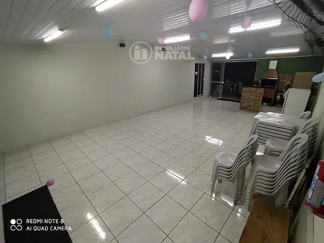Sobrado com 258m² 3 quartos e 5 banheiros, à venda, no bairro Conjunto Habitacional José Garcia Molina em Londrina