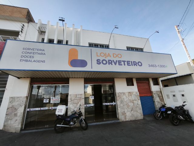 Sobrado para alugar, no bairro Coester em Fernandópolis