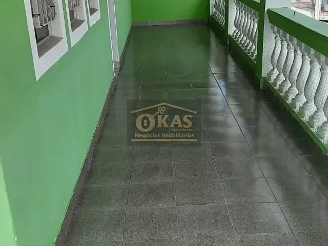 Sobrado com 1046m² 3 quartos e 4 banheiros, à venda, no bairro Parque Umuarama em Suzano