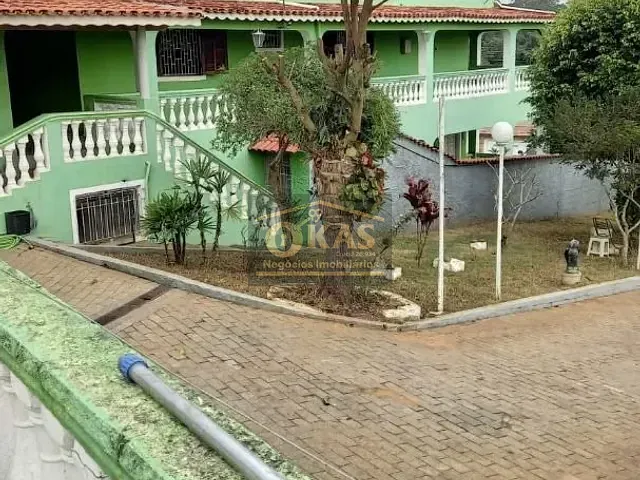 Sobrado com 1046m² 3 quartos e 4 banheiros, à venda, no bairro Parque Umuarama em Suzano