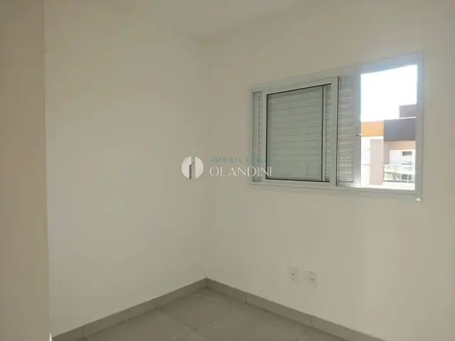 Sobrado com 80m² 2 quartos e 1 banheiro, para alugar, no bairro Residencial dos Ipês em Artur Nogueira