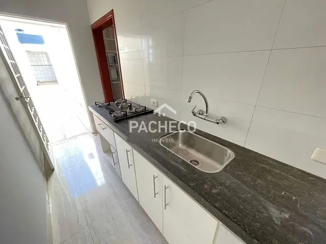 Sobrado com 150m² 3 quartos e 2 banheiros, à venda, no bairro Cidade Nova 2 em Santa Bárbara d'Oeste