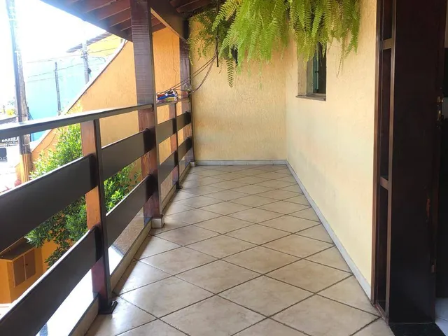 Sobrado com 165m² 3 quartos e 3 banheiros, à venda, no bairro Jardim Sandra Maria em Taubaté