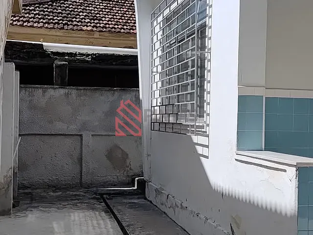 Casa 2 quartos e 1 banheiro, para alugar, no bairro Barreto em Niterói