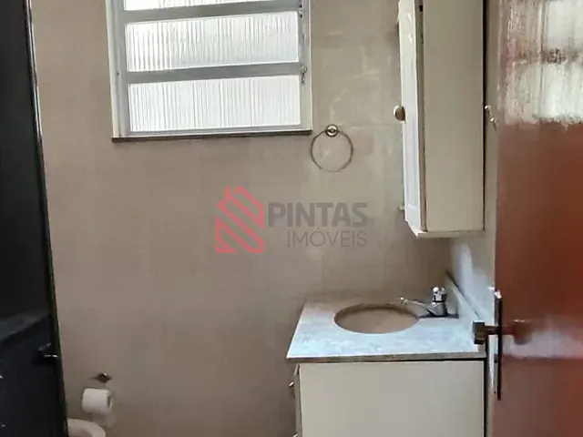 Casa 2 quartos e 1 banheiro, para alugar, no bairro Barreto em Niterói
