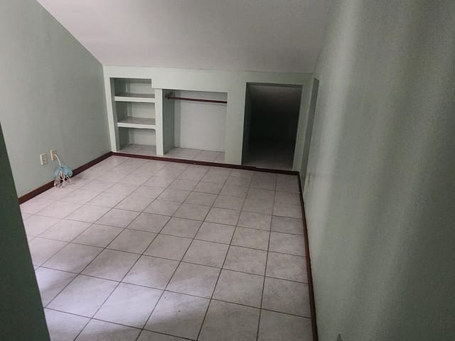 Sobrado com 100m² 4 quartos e 1 banheiro, à venda, no bairro Braga em Cabo Frio