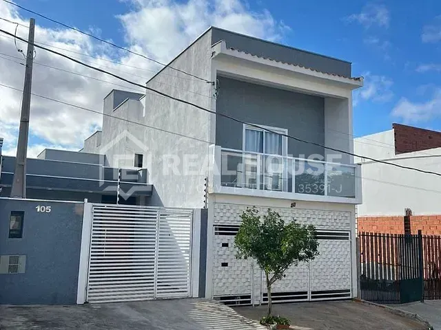 Sobrado com 220m² 3 quartos e 3 banheiros, à venda, no bairro Parque São Bento em Sorocaba