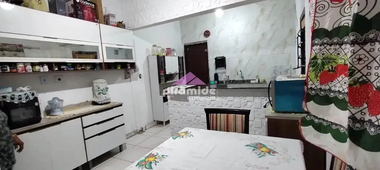 Sobrado, 3 quartos, 180 m² - Foto 1