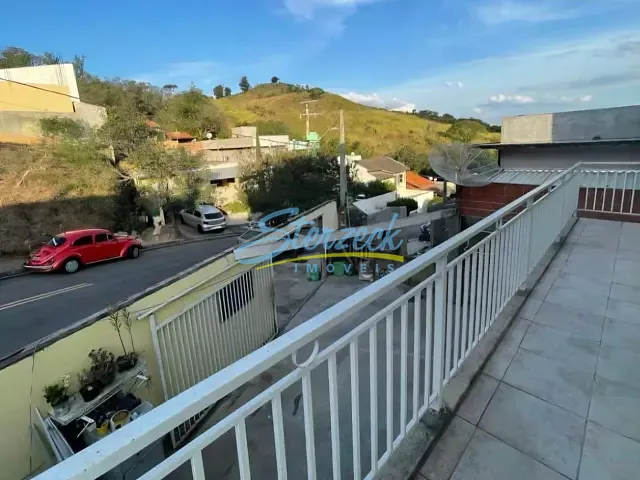 Sobrado com 303m² 6 quartos e 3 banheiros, à venda, no bairro Bosque em Vinhedo