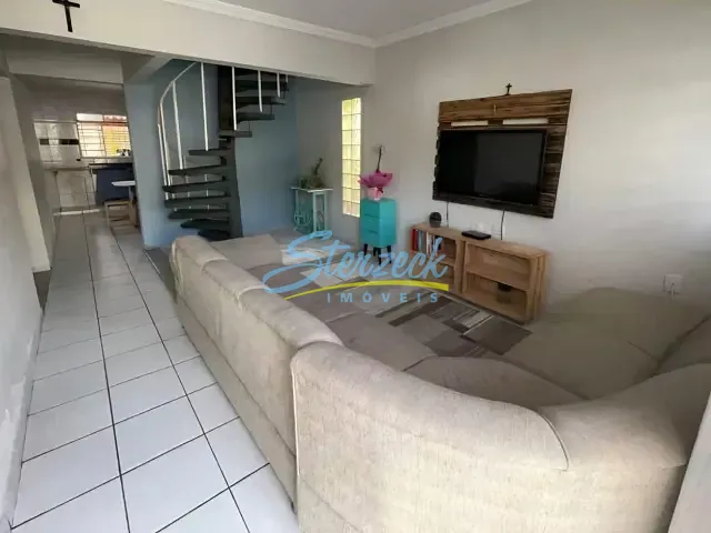 Sobrado com 303m² 6 quartos e 3 banheiros, à venda, no bairro Bosque em Vinhedo