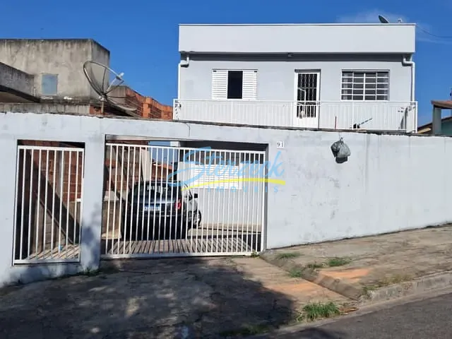 Sobrado com 303m² 6 quartos e 3 banheiros, à venda, no bairro Bosque em Vinhedo
