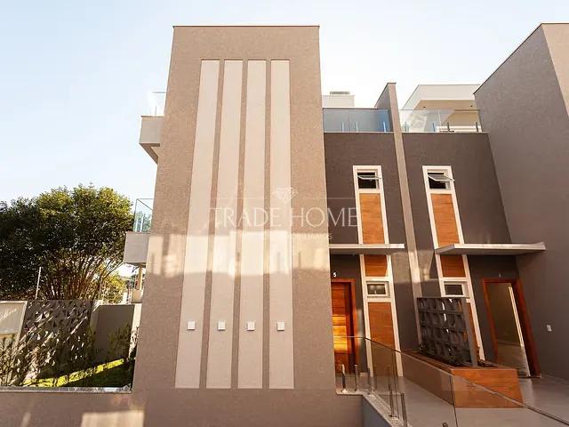Sobrado com 217m² 3 quartos e 2 banheiros, à venda, no bairro Mossunguê em Curitiba