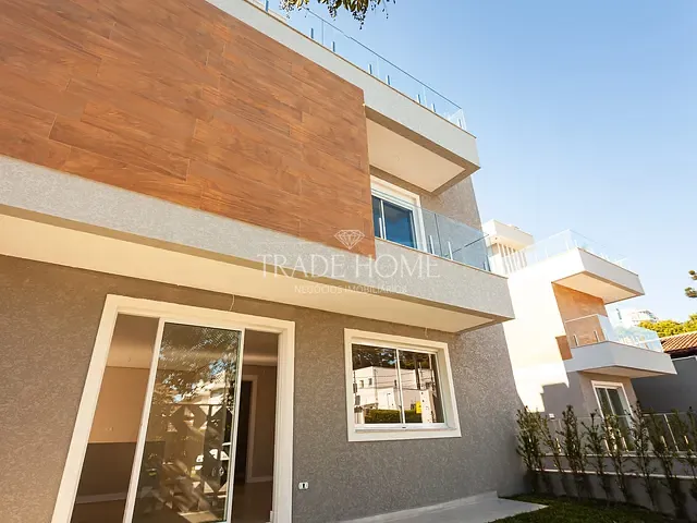 Sobrado com 217m² 3 quartos e 2 banheiros, à venda, no bairro Mossunguê em Curitiba