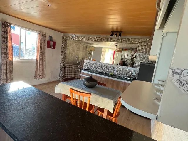 Sobrado com 147m² 3 quartos e 3 banheiros, à venda, no bairro Navegantes em Pelotas
