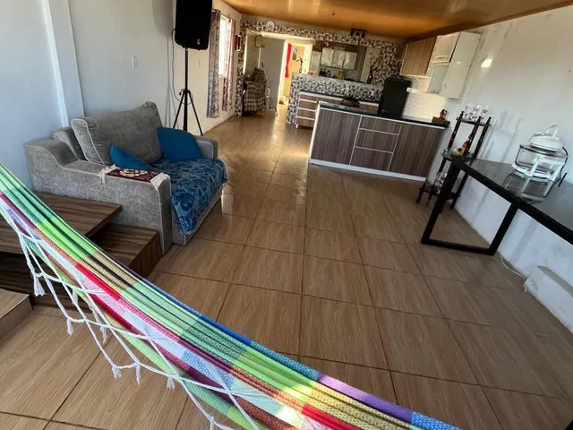 Sobrado com 147m² 3 quartos e 3 banheiros, à venda, no bairro Navegantes em Pelotas