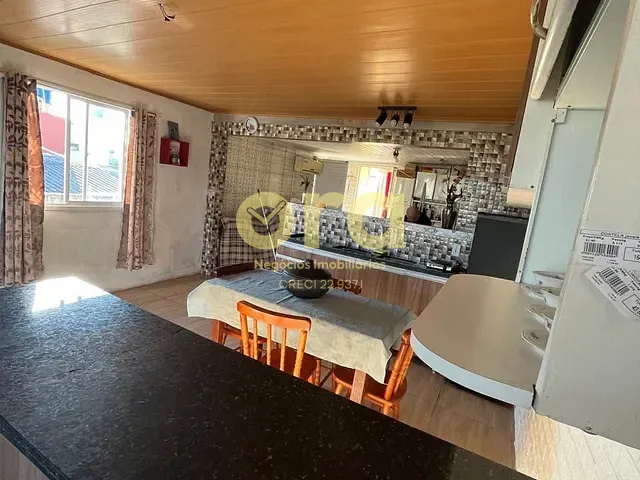 Sobrado com 147m² 3 quartos e 3 banheiros, à venda, no bairro Navegantes em Pelotas