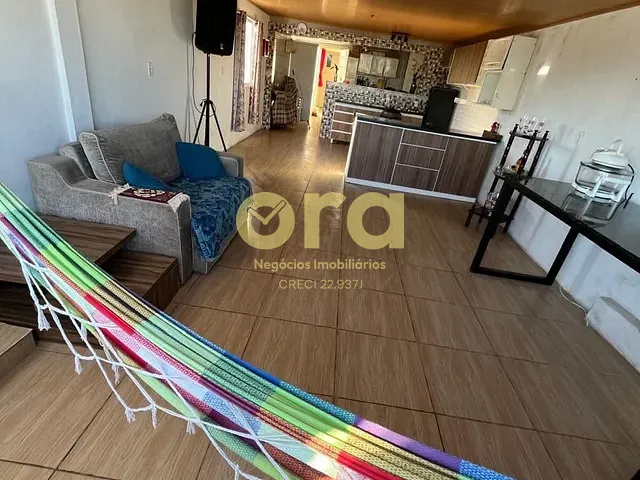 Sobrado com 147m² 3 quartos e 3 banheiros, à venda, no bairro Navegantes em Pelotas