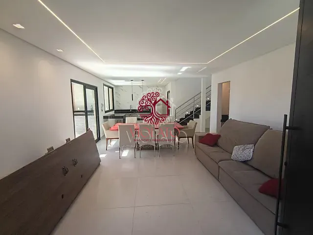 Sobrado com 270m² 3 quartos e 3 banheiros, à venda, no bairro Vila dos Ipês em Lagoa Santa