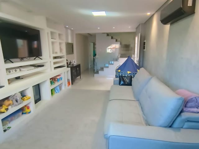 Sobrado com 157m² 3 quartos e 4 banheiros, à venda, no bairro Parque São Domingos em São Paulo