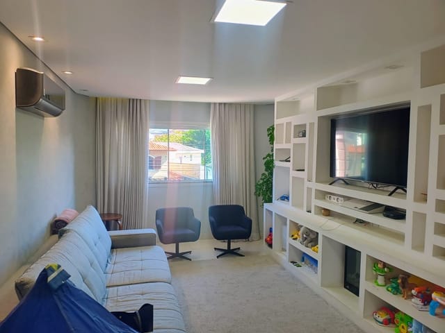 Sobrado com 157m² 3 quartos e 4 banheiros, à venda, no bairro Parque São Domingos em São Paulo