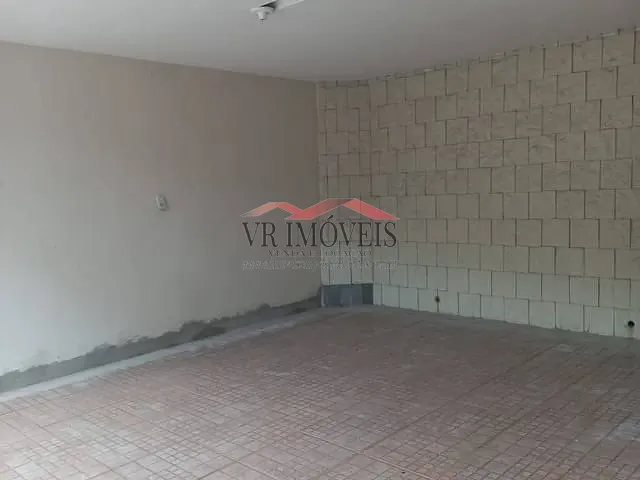 Sobrado 3 quartos e 2 banheiros, à venda, no bairro São João Batista em Volta Redonda