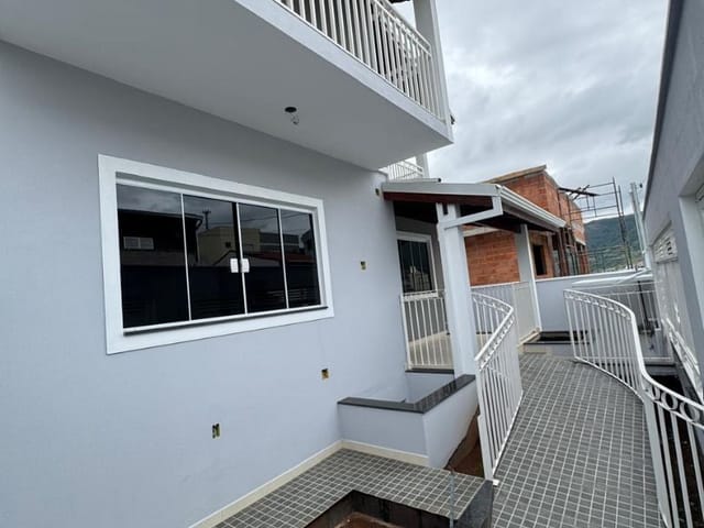 Sobrado com 240m² 4 quartos e 2 banheiros, à venda, no bairro Ponte Nova em Extrema