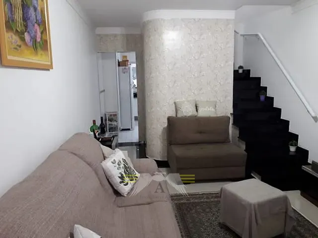 Sobrado 2 quartos e 2 banheiros, à venda, no bairro Santo Antônio em São Paulo