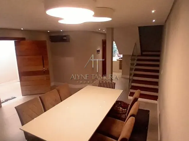 Sobrado com 320m² 3 quartos e 3 banheiros, à venda, no bairro Jardim Bom Pastor em Santo André