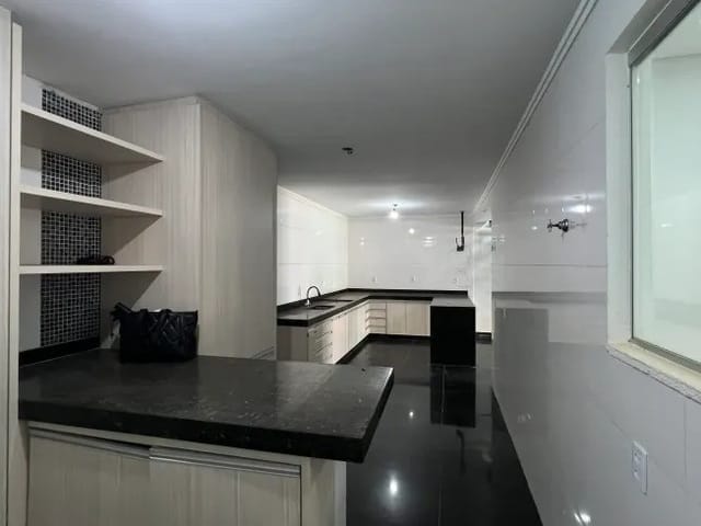 Sobrado à venda, Jardim Copacabana, Aparecida de Goiânia, GO