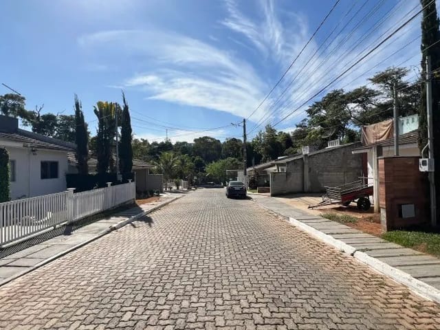 Sobrado à venda, Jardim Copacabana, Aparecida de Goiânia, GO
