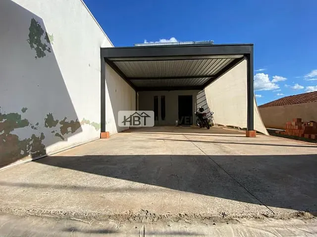 Sobrado com 242m² 2 quartos e 3 banheiros, à venda, no bairro Parque Santa Cecília em Bauru