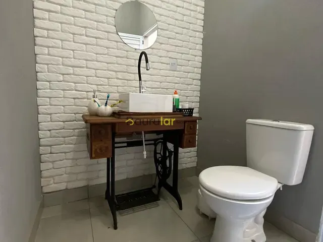 Sobrado com 242m² 2 quartos e 3 banheiros, à venda, no bairro Parque Santa Cecília em Bauru