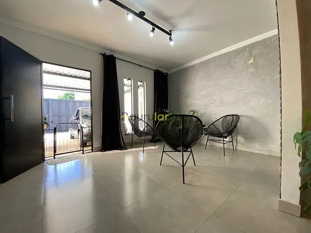 Sobrado com 242m² 2 quartos e 3 banheiros, à venda, no bairro Parque Santa Cecília em Bauru