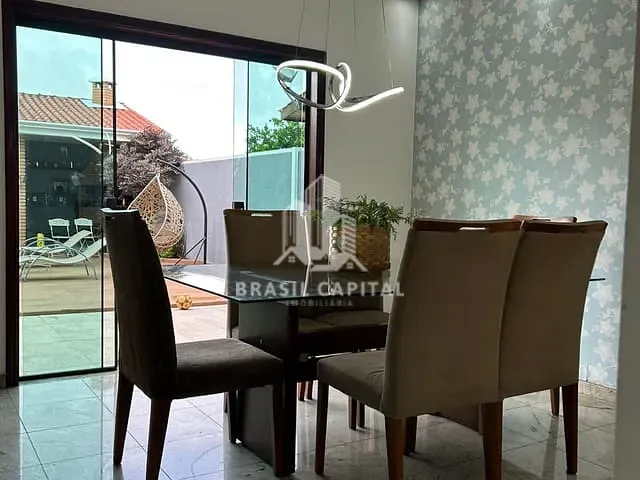 Sobrado 4 quartos e 5 banheiros, à venda, no bairro Jardim Ibiti do Paço em Sorocaba