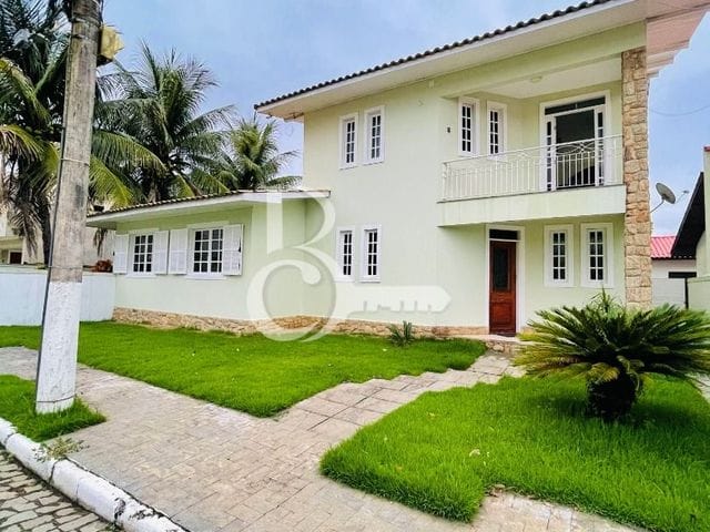 Sobrado com 720m² 5 quartos e 3 banheiros, à venda, no bairro Parque Rodoviário em Campos dos Goytacazes