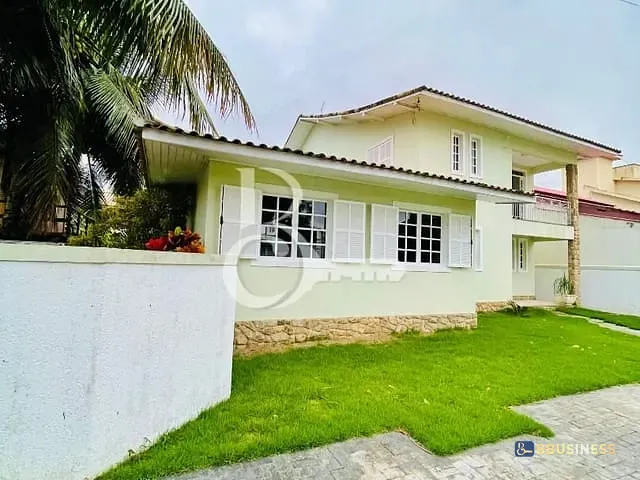 Sobrado com 720m² 5 quartos e 3 banheiros, à venda, no bairro Parque Rodoviário em Campos dos Goytacazes