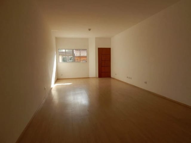 Sobrado com 300m² 3 quartos e 5 banheiros, à venda, no bairro Vila Granada em São Paulo