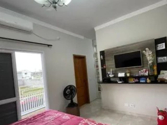 Sobrado com 176m² 3 quartos e 3 banheiros, à venda, no bairro Loteamento Residencial e Comercial Flamboyant em Pindamonhangaba