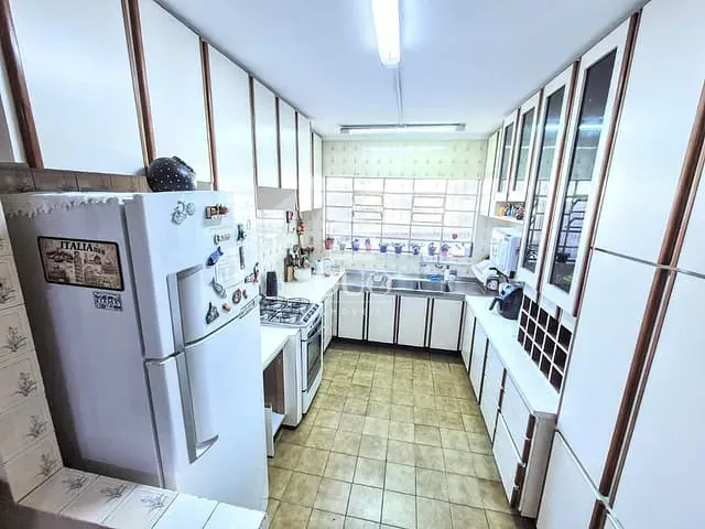 Sobrado 3 quartos e 2 banheiros, à venda, no bairro km 18 em Osasco
